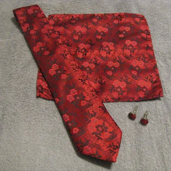 "Twenty Dollar Tie" Extra-Long Men's Tie with Pocket Square and Cuff Links - Picture 2 of 10